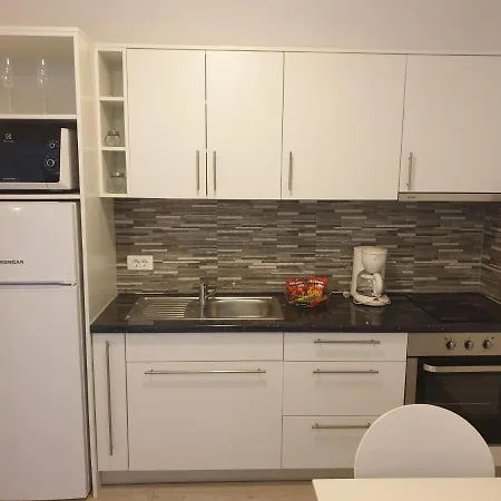 Apartment Ellie Promajna